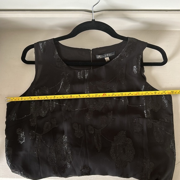 Rose & Olive day/evening sleeveless top - Picture 4 of 4